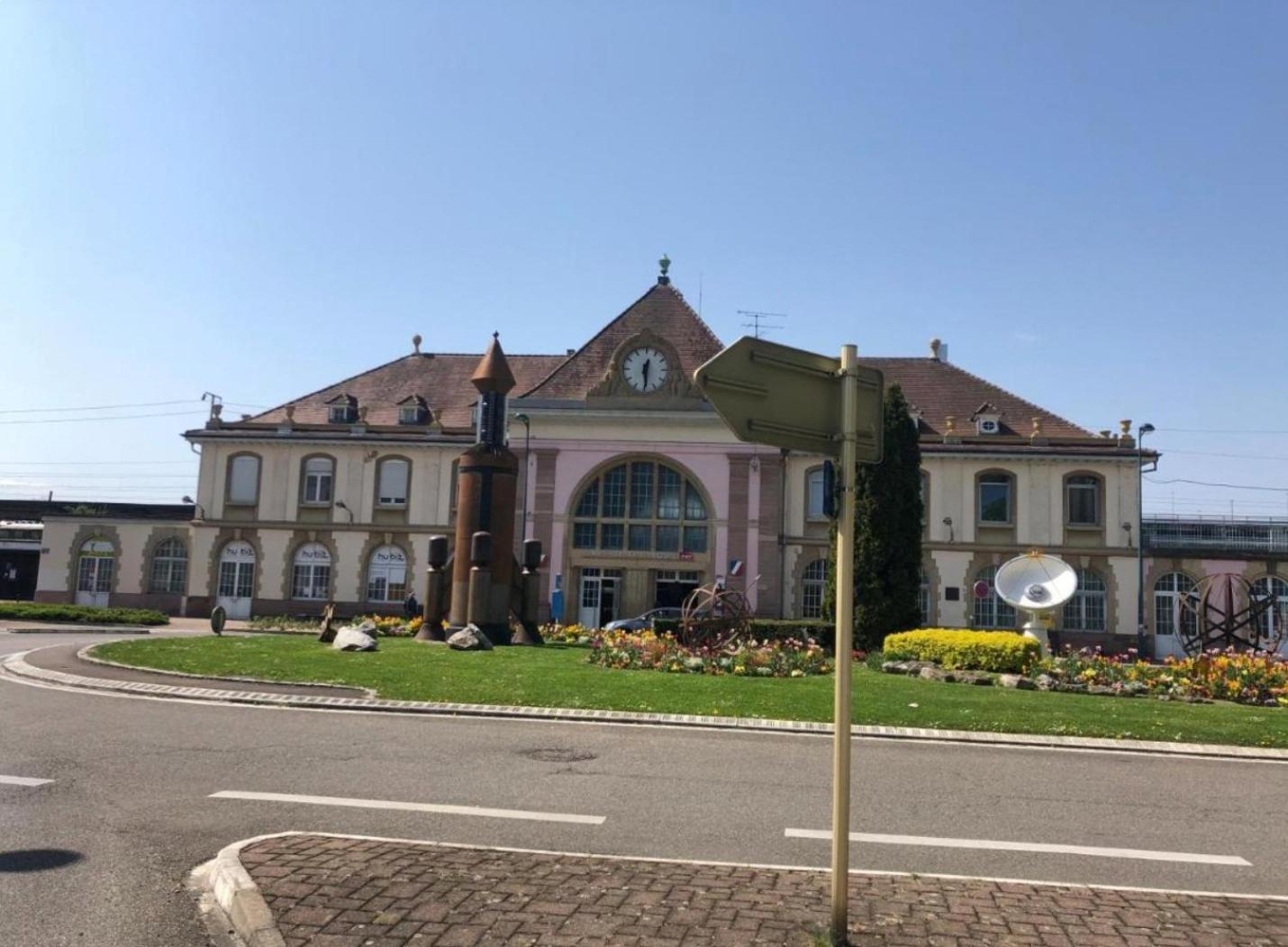Top Studio Full Optional Saint Louis Vicino Stazione Saint Louis 68300 France Buitenkant foto